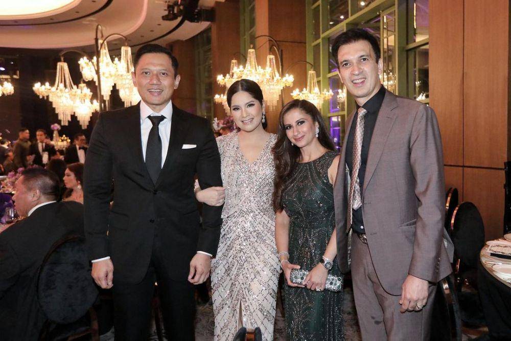 potret Agus dan Annisa Yudhoyono di resepsi pernikahan Kevin-Valen (instagram.com/agusyudhoyono)