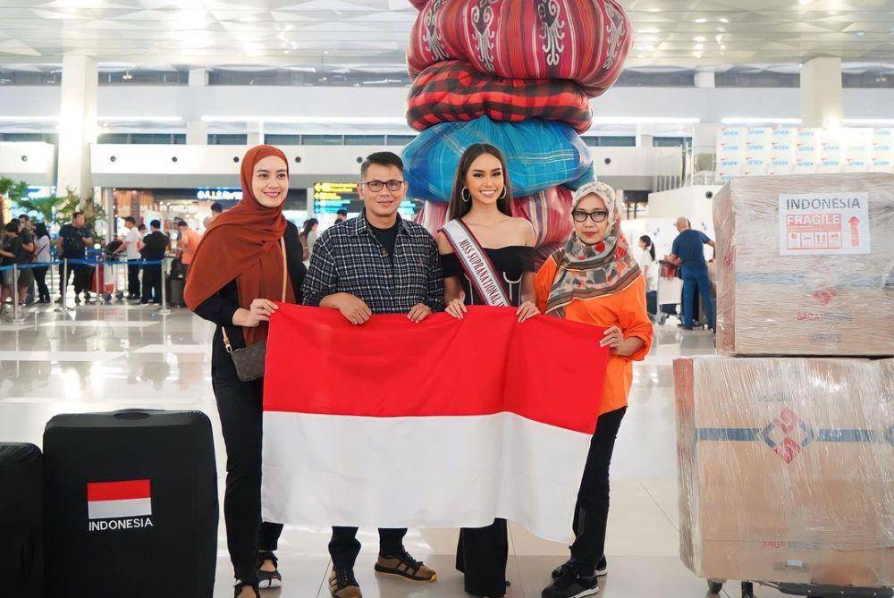 Potret Keberangkatan Yasinta Aurellia ke Ajang Miss Supranational 2023 (Instagram.com/officialputeriindonesia)