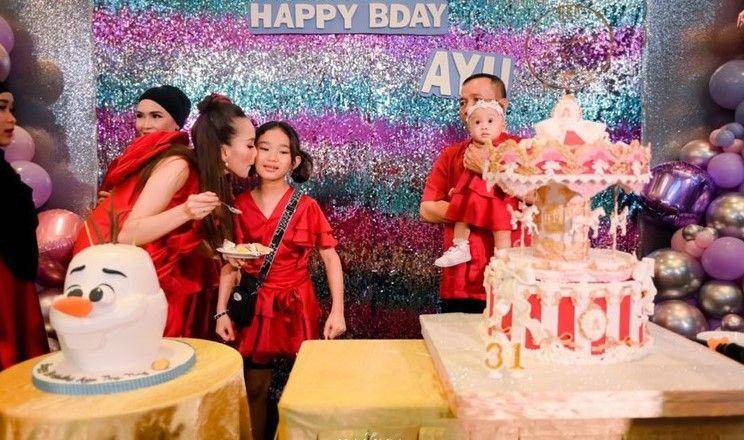 potret pesta ultah Ayu Ting Ting (instagram.com/malyca.universe)