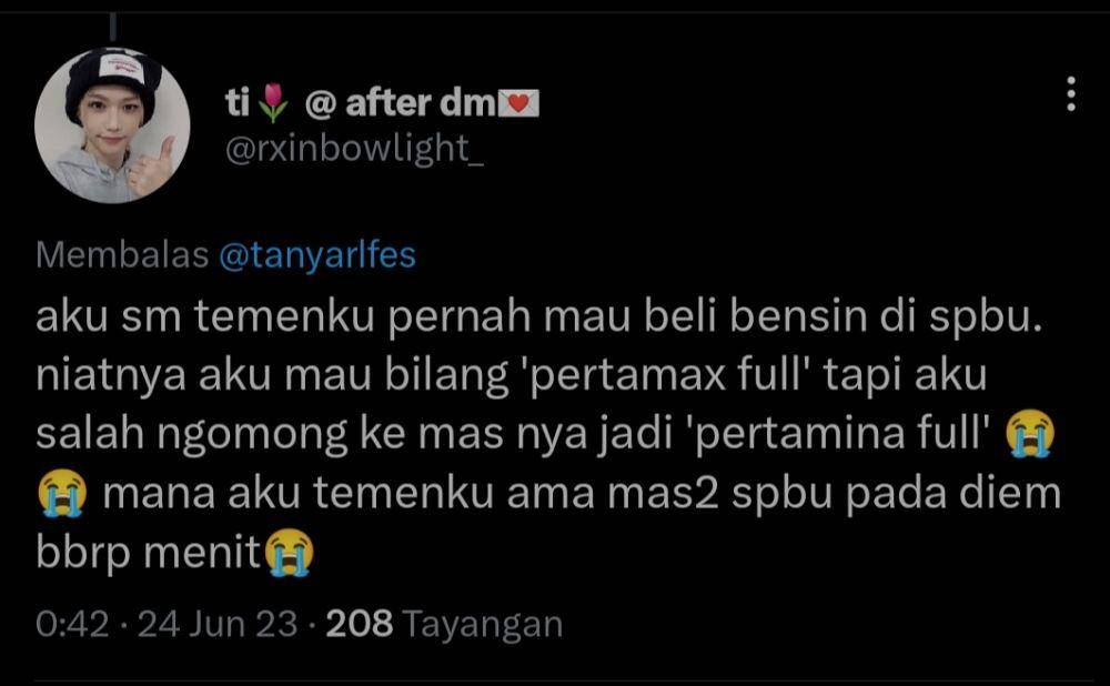 momen lucu akibat gak fokus (twitter.com/rxinbowlight_)