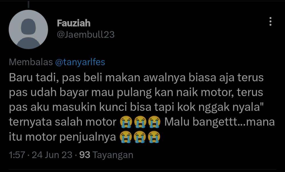 momen lucu akibat gak fokus (twitter.com/Jaembull23)