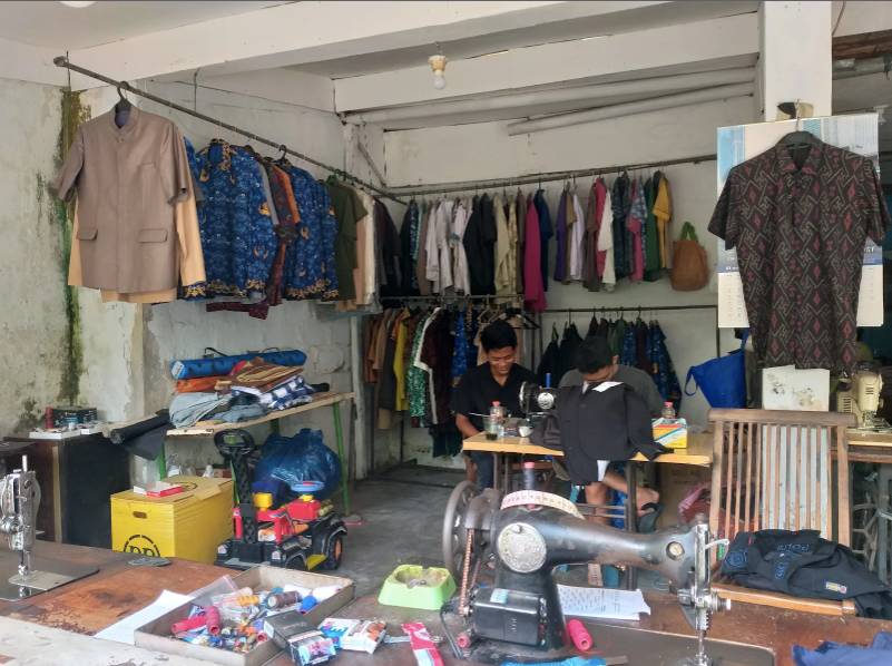 Has Tailor Permak Jeans Levis (googleusercontent.com/Baptista Indo)