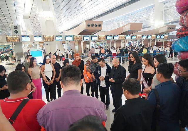 Potret Keberangkatan Yasinta Aurellia ke Ajang Miss Supranational 2023 (Instagram.com/officialputeriindonesia)