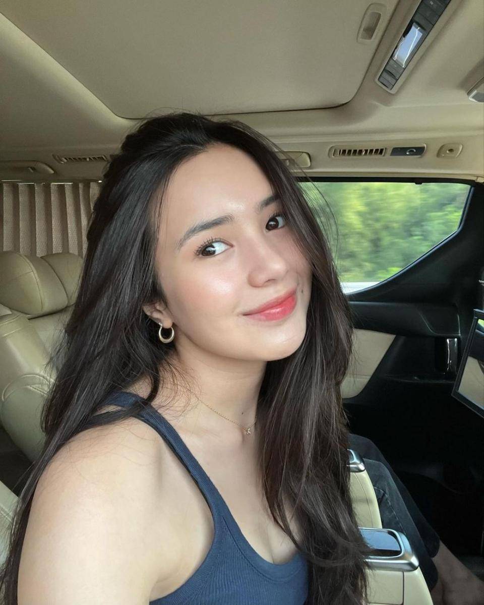 Beby Tsabina (instagram.com/bebytsabina)