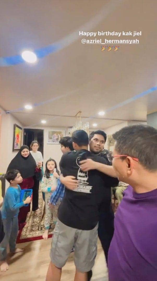 kejutan ulang tahun Azriel Hermansyah (instagram.com/carmenglovw)