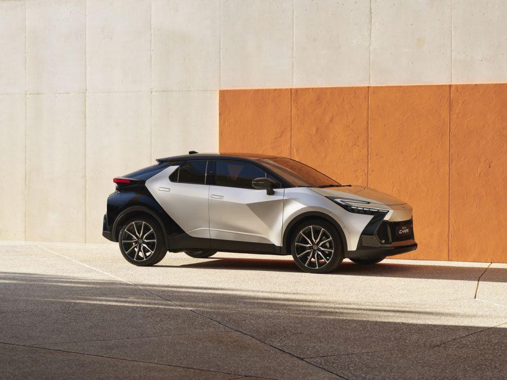 Toyota C-HR Terbaru Resmi Dipamerkan, Desainnya Makin Unik!