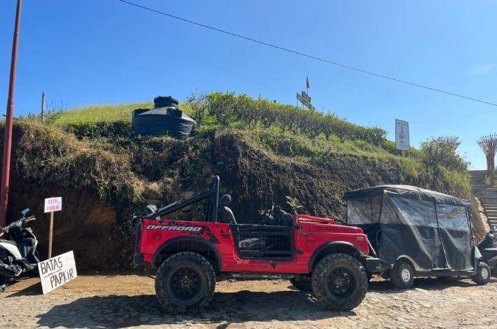 Fasilitas mobil Jeep di Kemuning Sky Hills (dok.pribadi)
