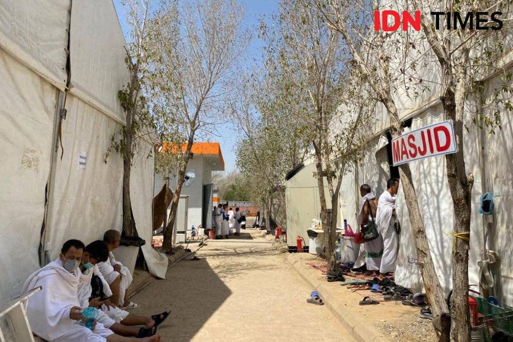 Masjid yang disediakan untuk jemaah yang sedang melaksanakan wukuf di Arafah. (IDN Times/Sunariyah)