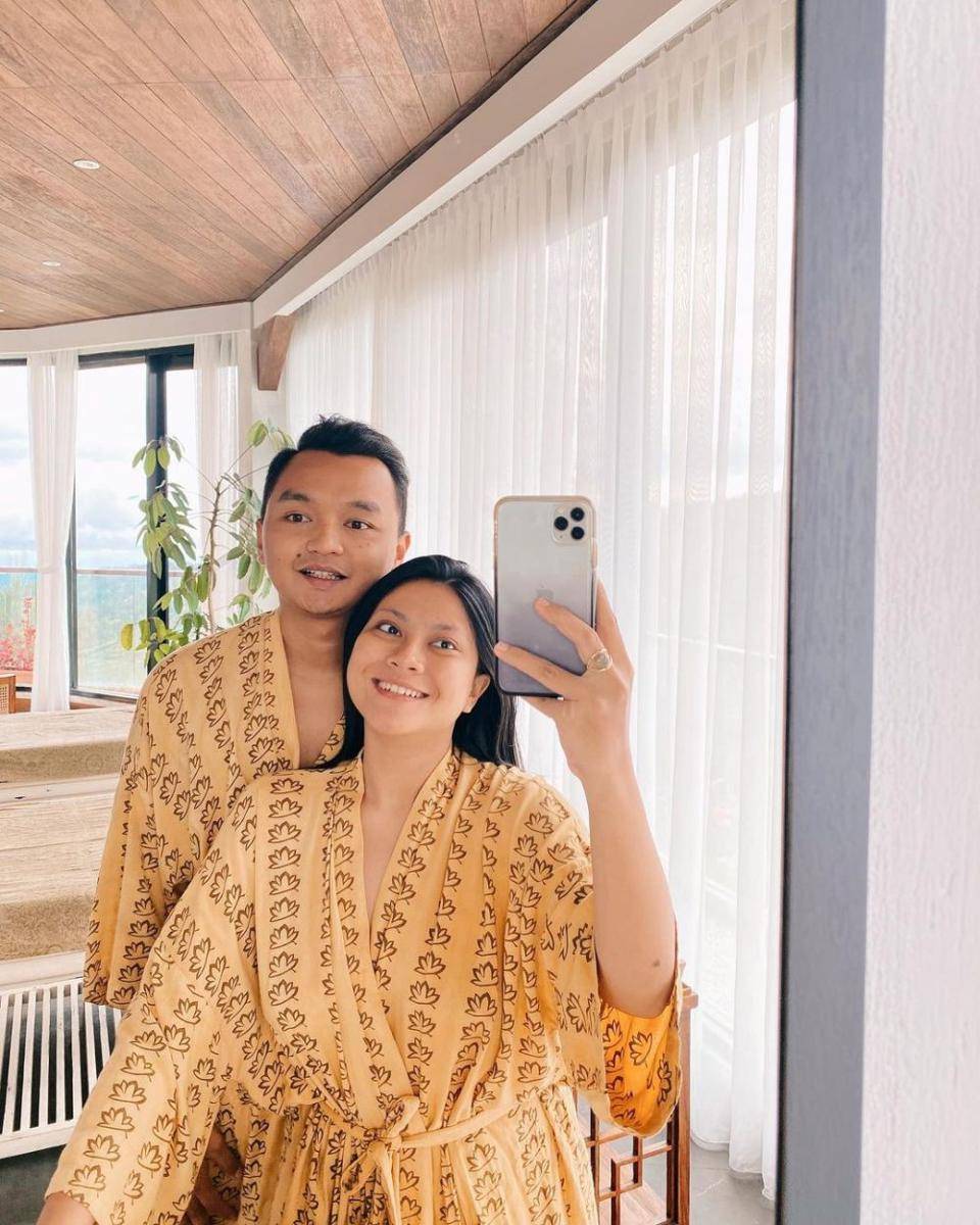potret Hanum Mega dan suami (instagram.com/real.hanummegaa)