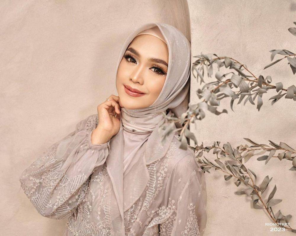 potret seleb Indonesia berzodiak Cancer (instagram.com/riaricis1795)