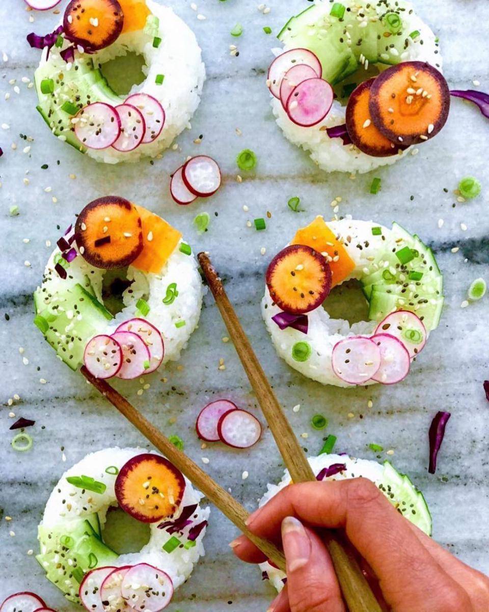 ilustrasi sushi donat (instagram.com/marplerx)