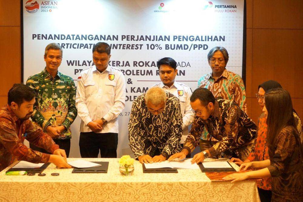 Penandatanganan Perjanjian Pengalihan dan Pengelolaan 10% Participating Interest (PI) dari Wilayah Kerja (WK) Rokan dan WK Kampar untuk Provinsi Riau (Dok. Pertamina)