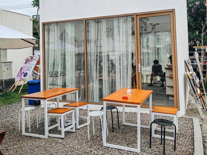 Olola cafe (instagram.com/renovianp)