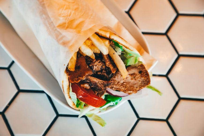 ilustrasi grilled kebab (unsplash.com/Anima Visual)