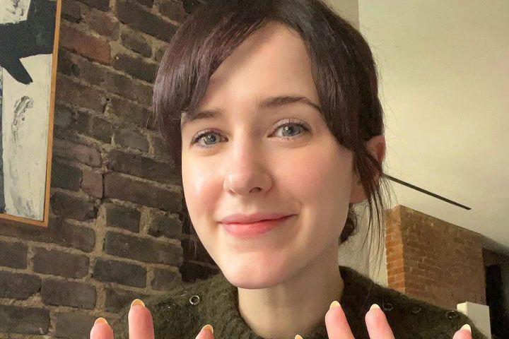 Rachel Brosnahan (Instagram.com/rachelbrosnahan)
