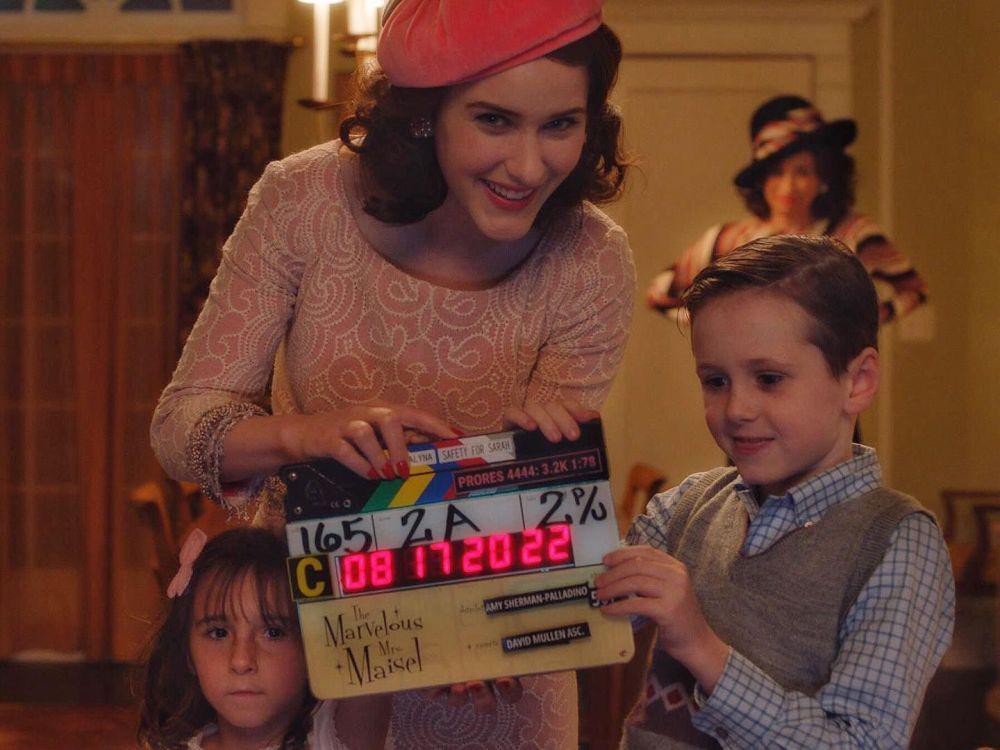 Rachel Brosnahan (Instagram.com/rachelbrosnahan)