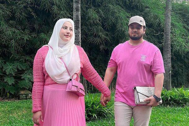 Selalu Terdepan Melindungi Tiap Kasus, 7 Potret Setia Tasyi dan Suami