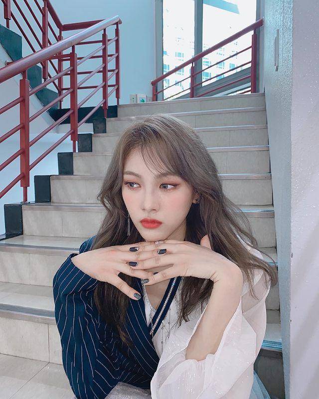 SoSo GWSN (instagram.com/gwsn.official)