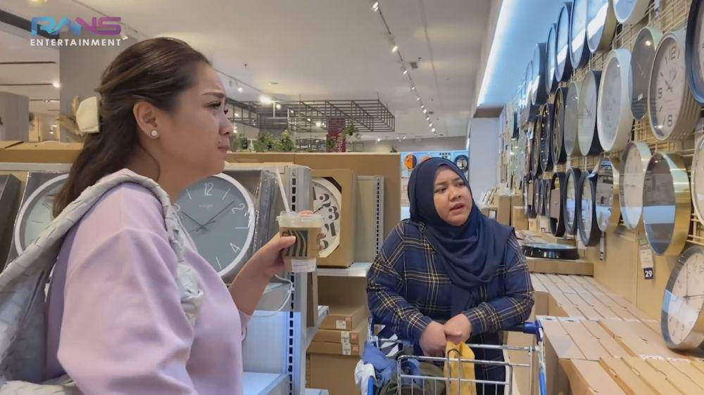 potret Nagita borong (YouTube.com/Rans Entertainment)