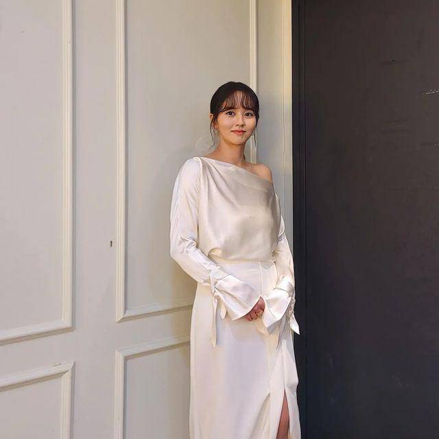 Kim So Hyun (instagram.com/wow_kimsohyun)