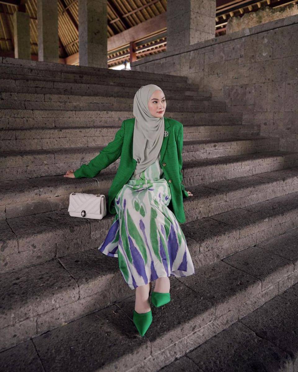 inspirasi busana bernuansa hijau ala Indah Nada Puspita (instagram.com/indahnadapuspita)