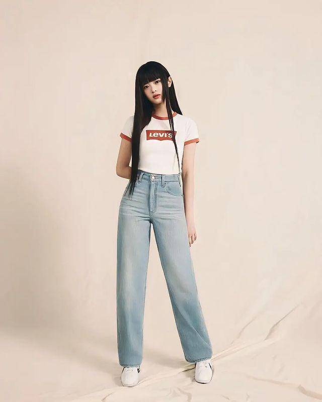 Hanni NewJeans (instagram.com/hanni.newjeans_)