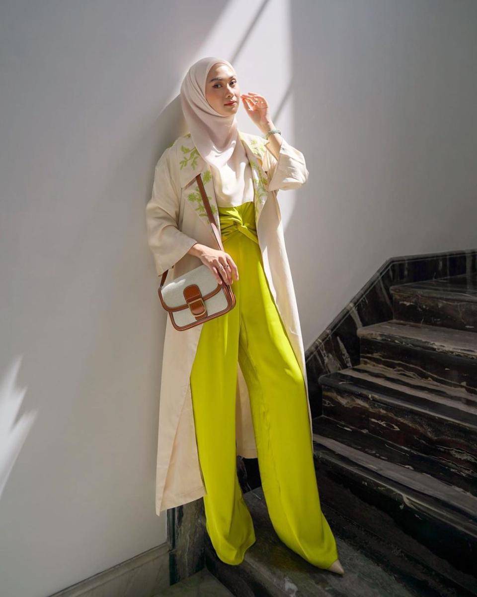 inspirasi busana bernuansa hijau ala Indah Nada Puspita (instagram.com/indahnadapuspita)