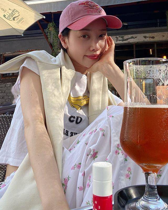 Kim Hieora (instagram.com/hereare0318)