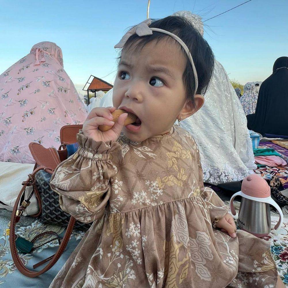 potret Ananda Omesh dan keluarga (instagram.com/omeshomesh)