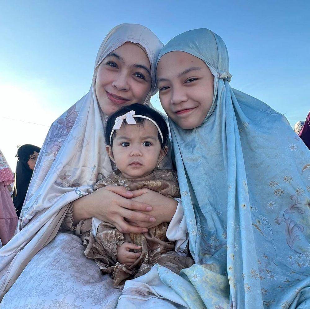 potret Ananda Omesh dan keluarga (instagram.com/omeshomesh)