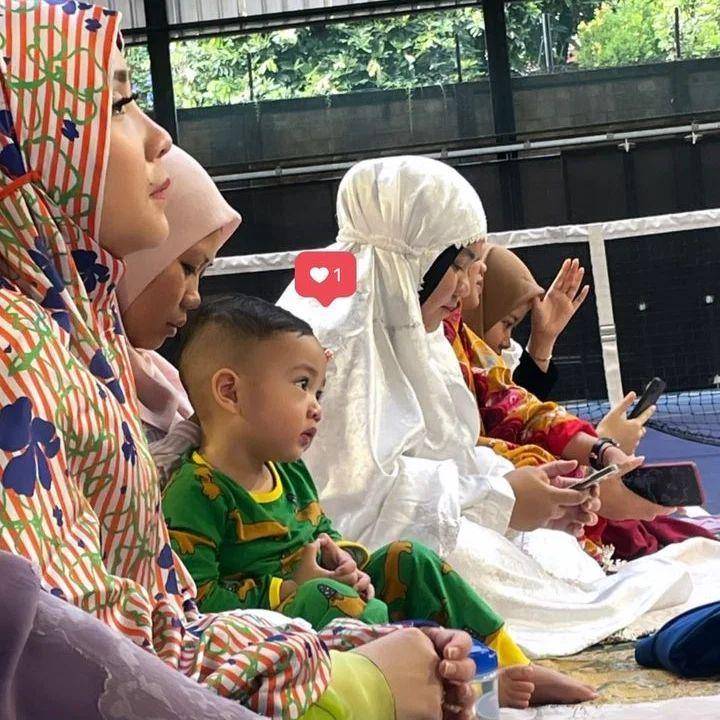 lebaran keluarga Raffi dan Nagita (Instagram.com/chevirgo)