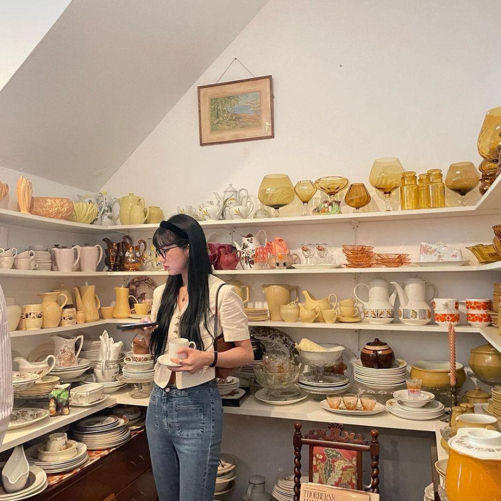 Bae Suzy di London (instagram.com/skuukzky)
