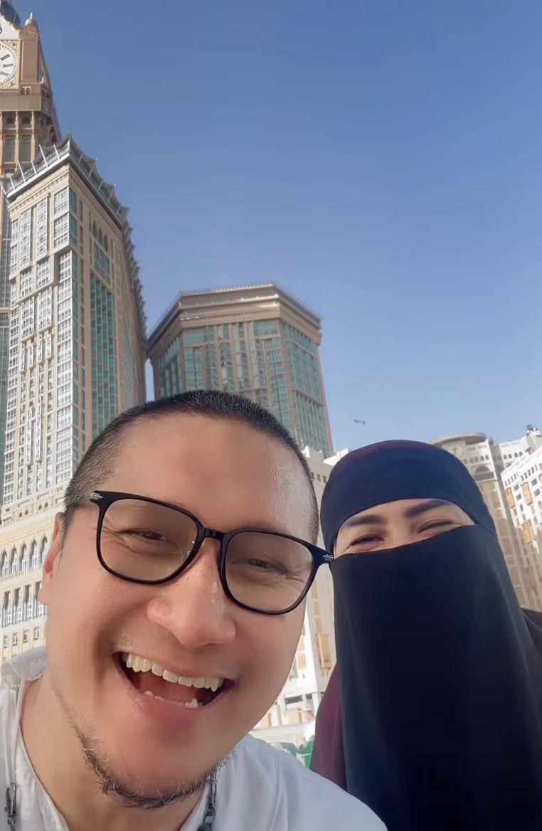 potret artis salat idul adha 2023 (instagram.com/fenitaarie)