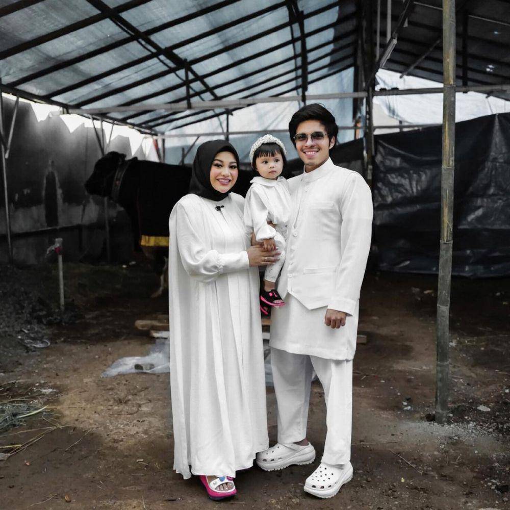 potret Aurel Hermansyah, Atta Halilintar dan Ameena (instagram.com/aurelie.hermansyah)