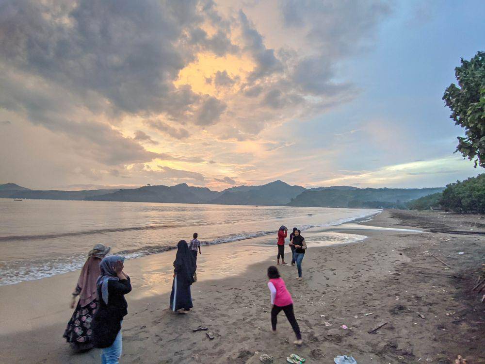 Pantai Sidem (google.com/maps/Arif Usman)