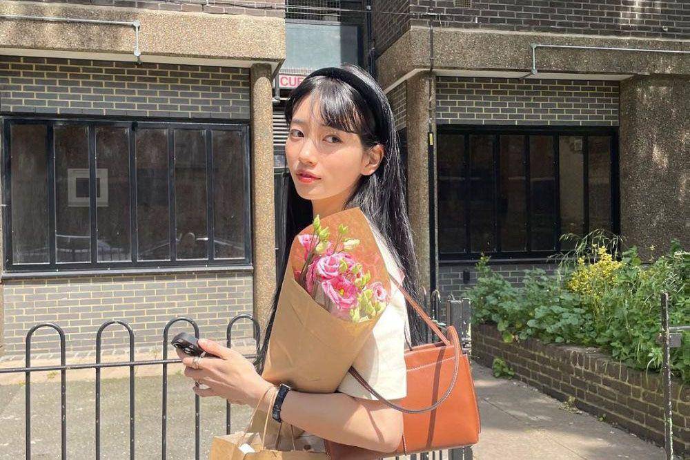 Bae Suzy di London (instagram.com/skuukzky)