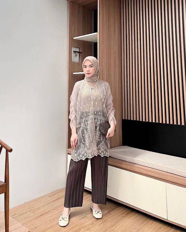OOTD ala Ersha Nadhia (instagram.com/ershaanz)