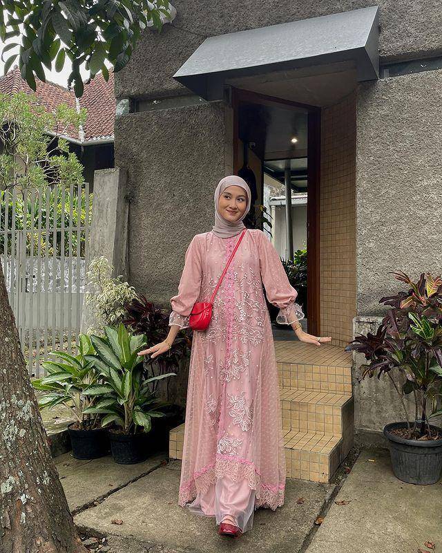 OOTD ala Inas Rana (instagram.com/inasrana)