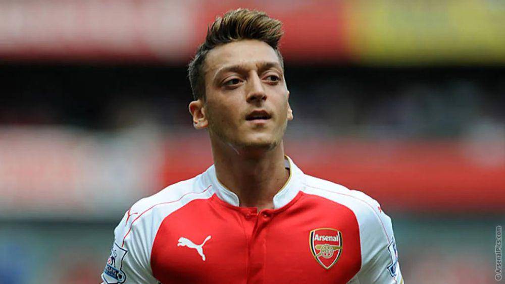 Mesut Oezil (arsenal.com)