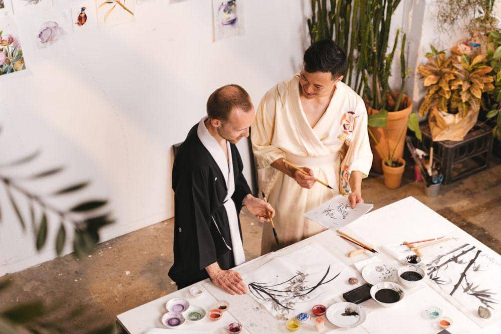 ilustrasi melukis (pexels.com/ANTONI SHKRABA production)