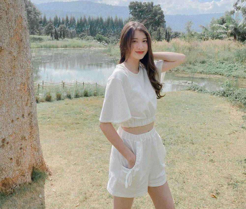View Benyapa (instagram.com/viewbenyapa)