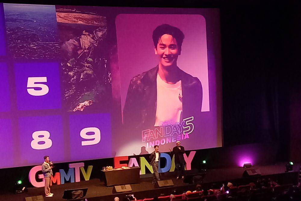 Tay Tawan di GMMTV FANDAY 5 IN INDONESIA (dok. Pribadi/Ines Melia)