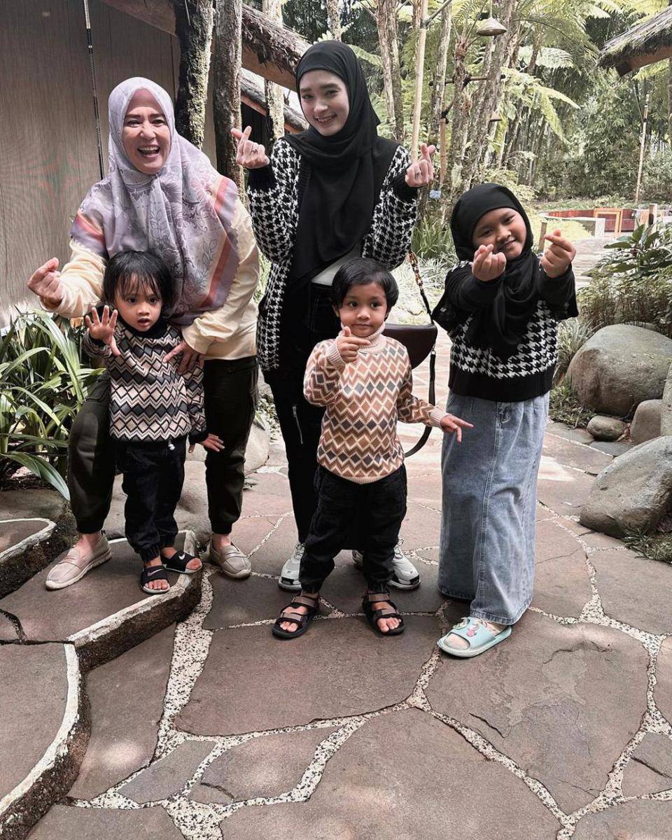 momen Inara Rusli dan keluarga liburan Idul Adha (instagram.com/mommy_starla)