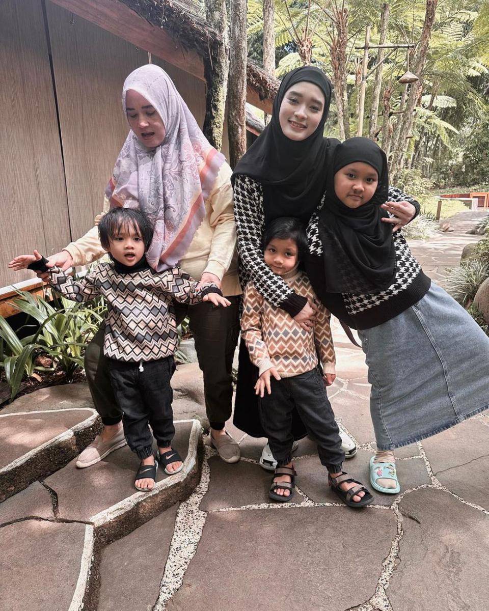 momen Inara Rusli dan keluarga liburan Idul Adha (instagram.com/mommy_starla)