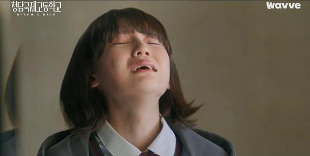 7 Kesialan Kim Hye In di Drama Bitch X Rich, Kasihan Banget