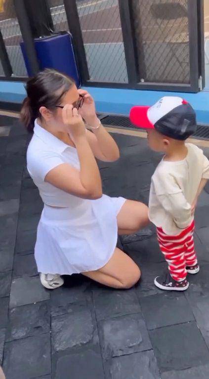 potret Prilly Latuconsina latihan tenis ditemani Rayyanza (instagram.com/raffinagita1717 via instagram.com/videoladygigi)