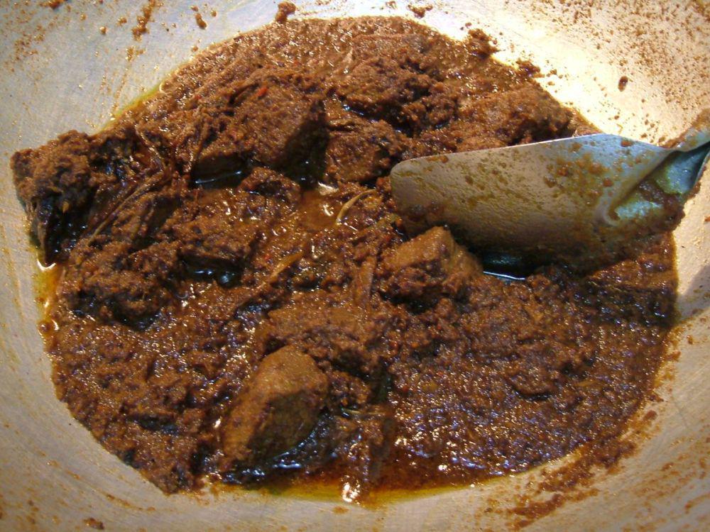 ilustrasi memasak rendang (commons.wikimedia.org/Sakurai Midori)