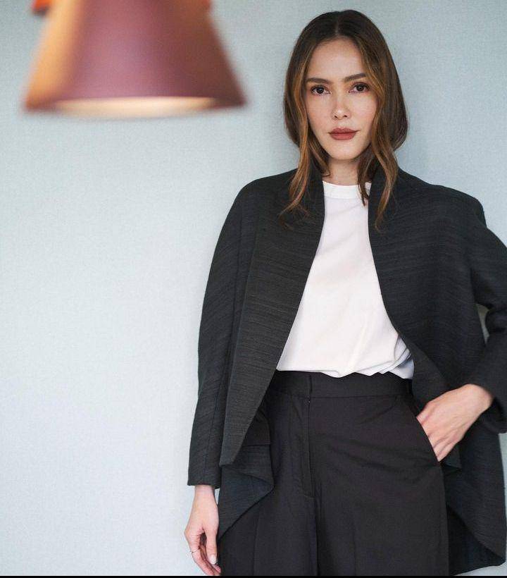 Artia cerai saat hamil (Instagram.com/cathysharon)