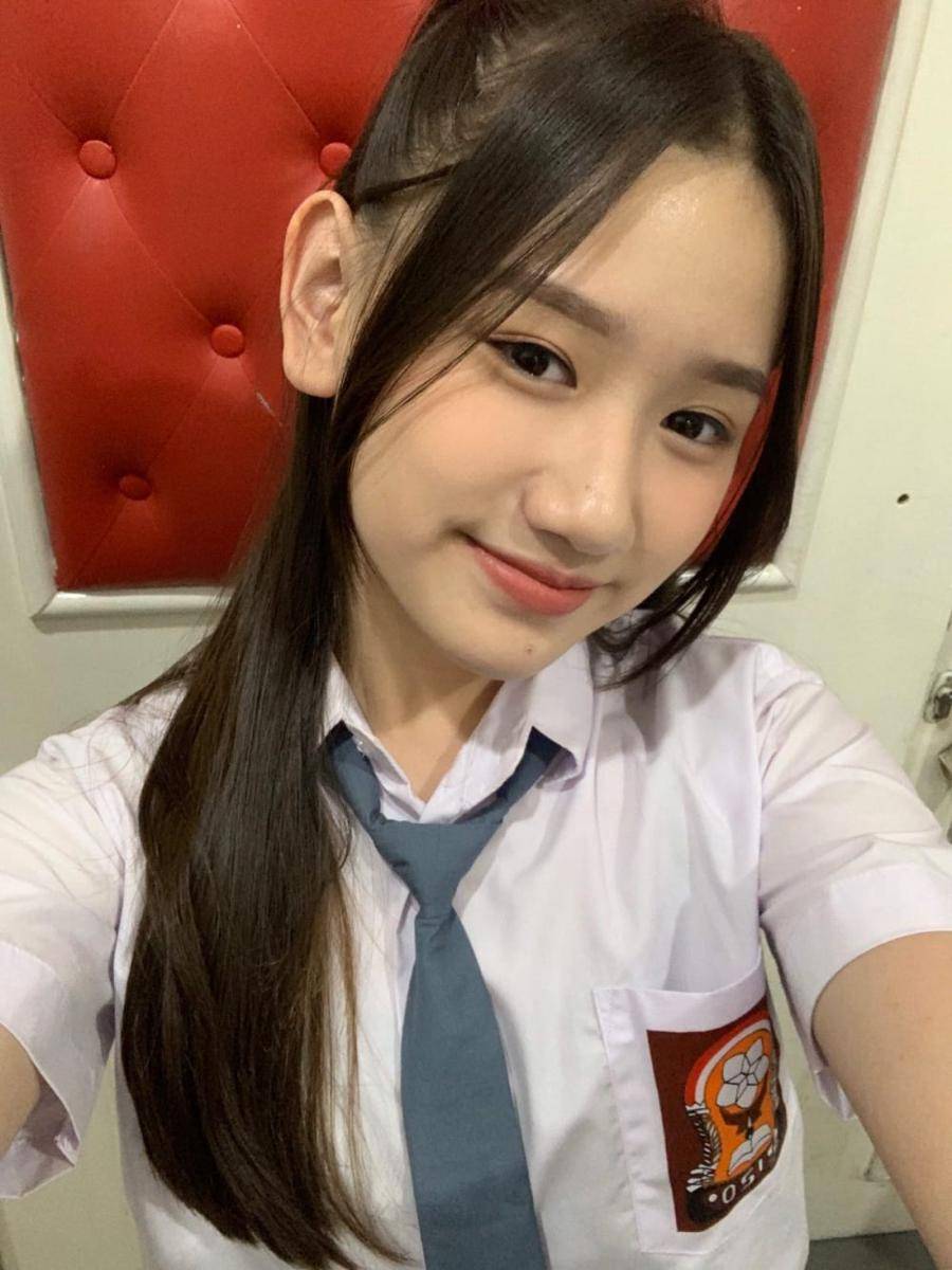 Cathy JKT48 (twitter.com/n_cathyjkt48)
