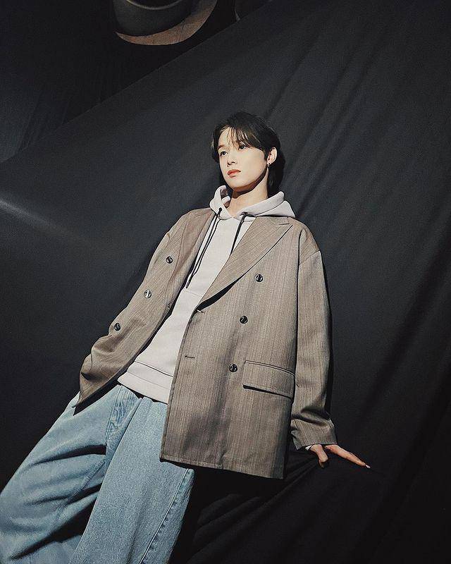 K (instagram.com/andteam_official)